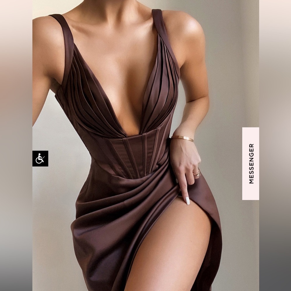 HOUSE OF CB “FAYE” DRESS